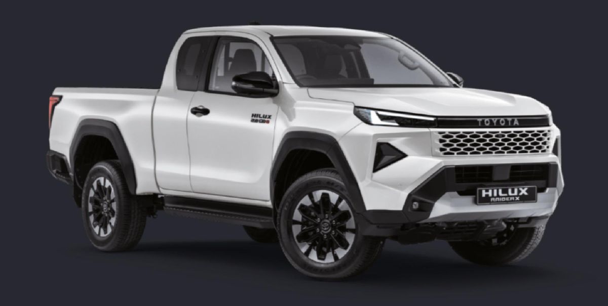2026 Toyota Hilux 2.8 GD-6 RB Raider X 4x4 Auto Extended Cab