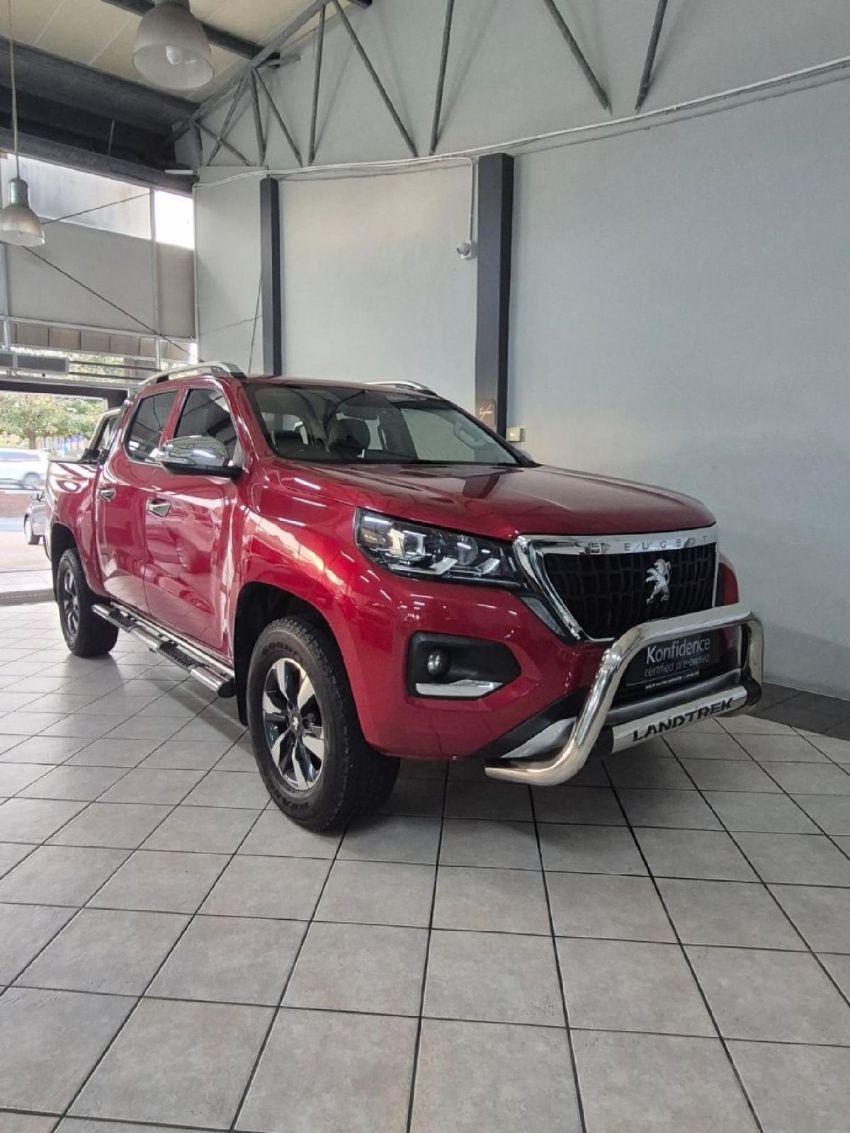 2024 Peugeot Landtrek 1.9D Allure Double Cab Auto