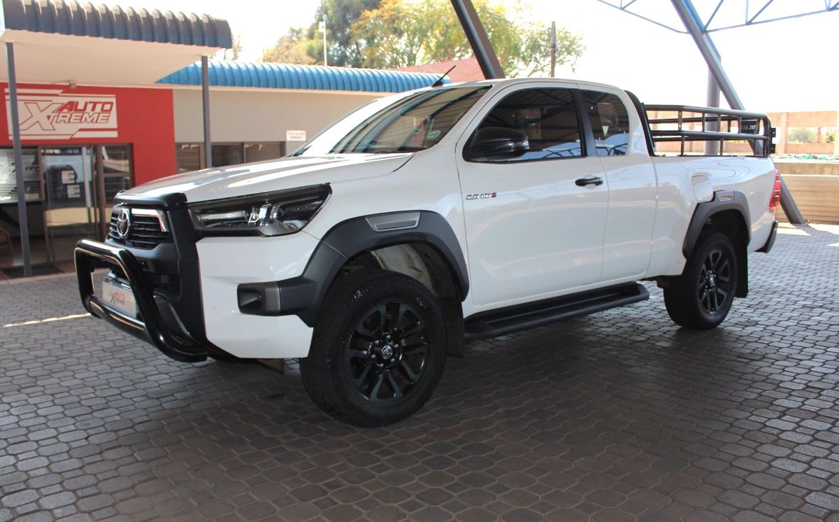 2020 Toyota Hilux 2.8 GD-6 Raised Body Legend 4x4 Auto Extended Cab