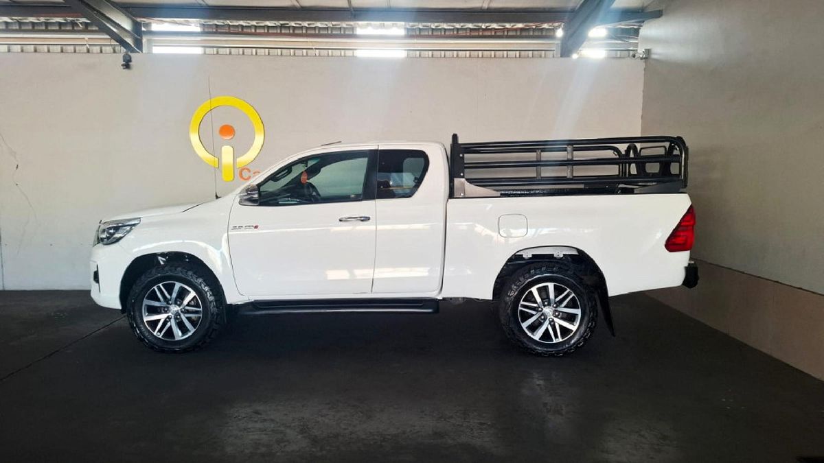 2019 Toyota Hilux 2.8 GD-6 Raised Body Raider 4x4 Auto Extended Cab