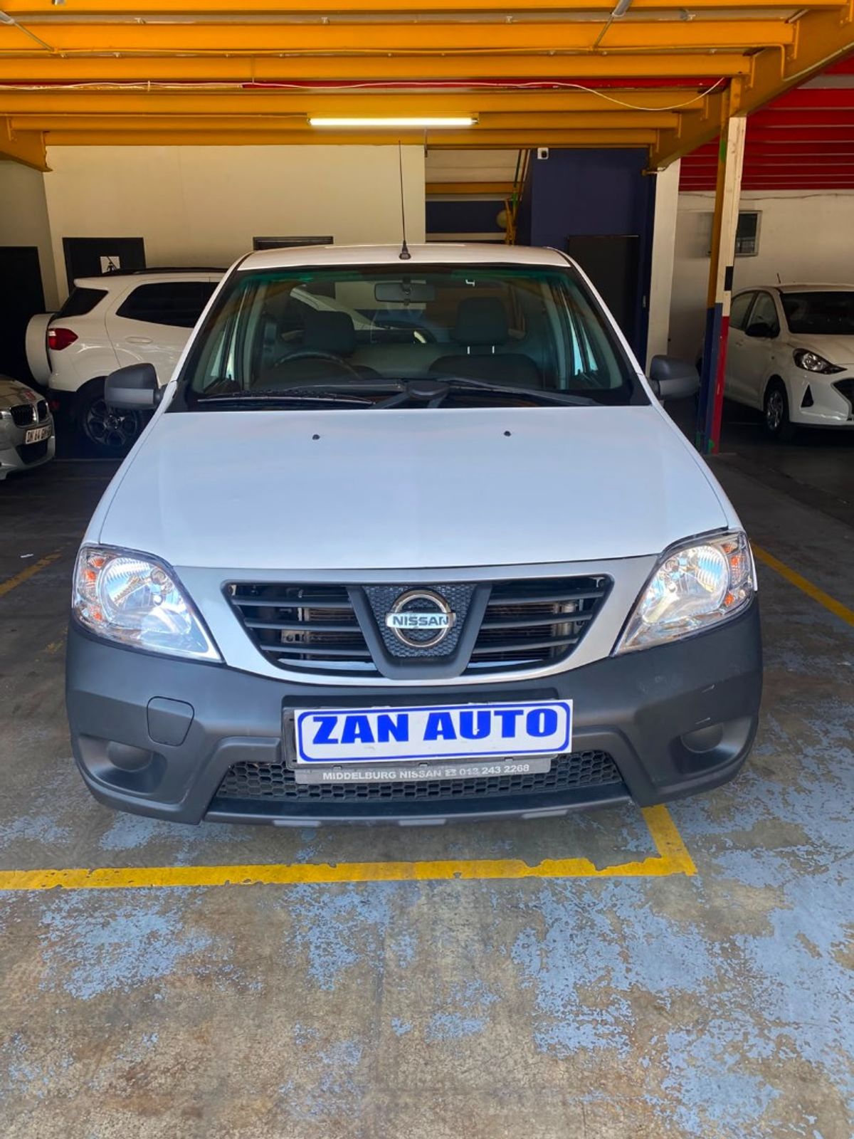 2023 Nissan NP200 1.6 A/C Safety Pack
