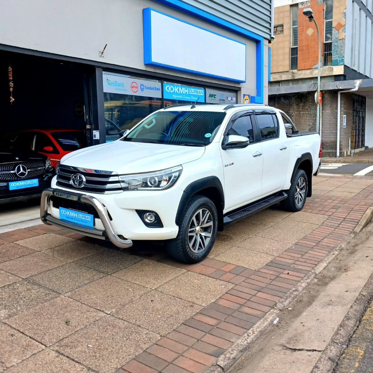 2017 Toyota Hilux 2.8 GD-6 Raised Body Raider Double-Cab Auto