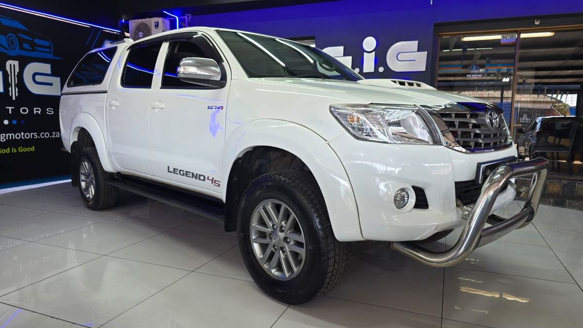 2015 Toyota Hilux 3.0 D-4D Legend 45 Raised Body Double-Cab