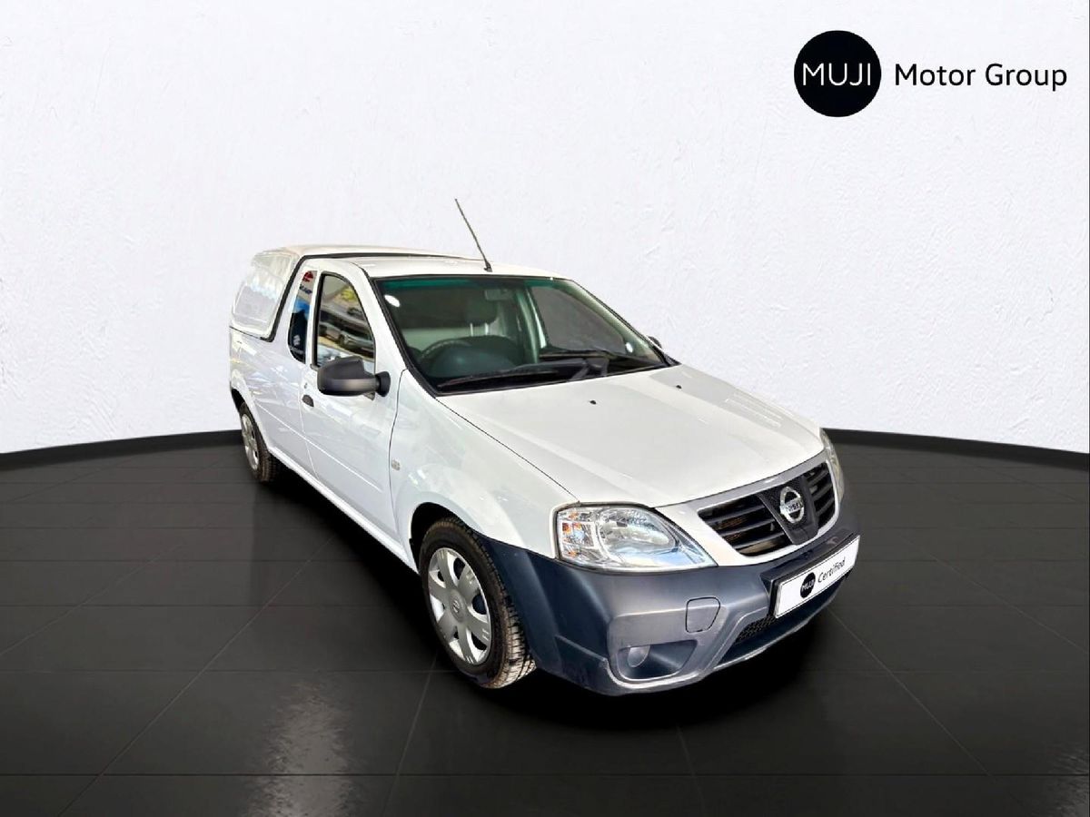 2022 Nissan NP200 1.6 A/C Safety Pack