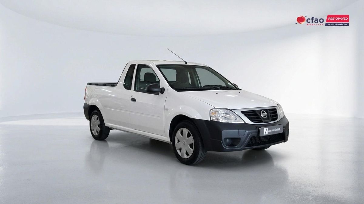 2023 Nissan NP200 1.6 A/C Safety Pack