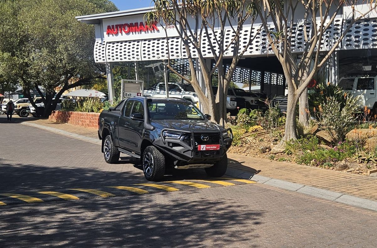 2025 Toyota Hilux 2.8 GD-6 RB Legend 55 4x4 Auto Extended Cab