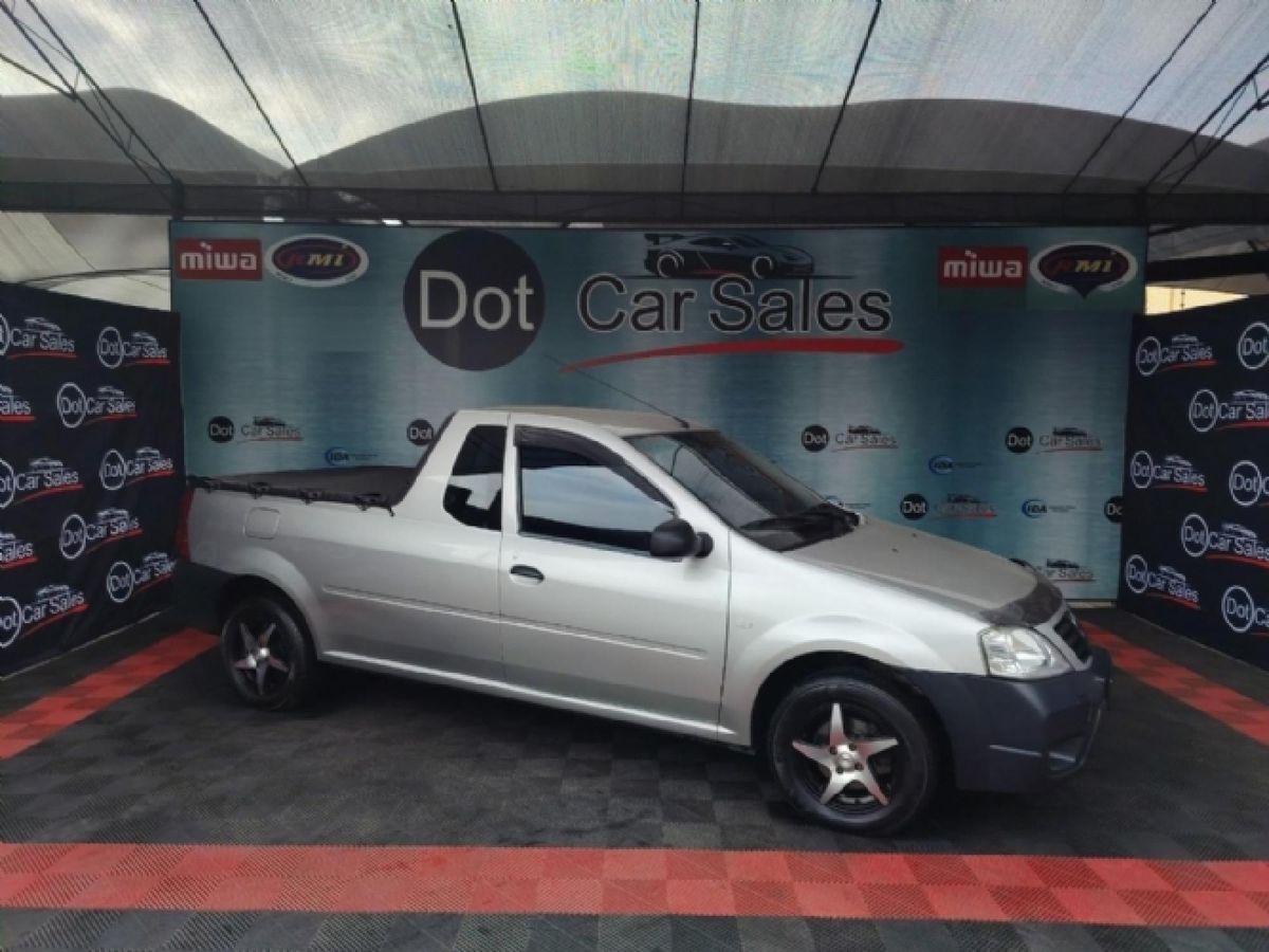 2012 Nissan NP200 1.6 A/C Safety Pack