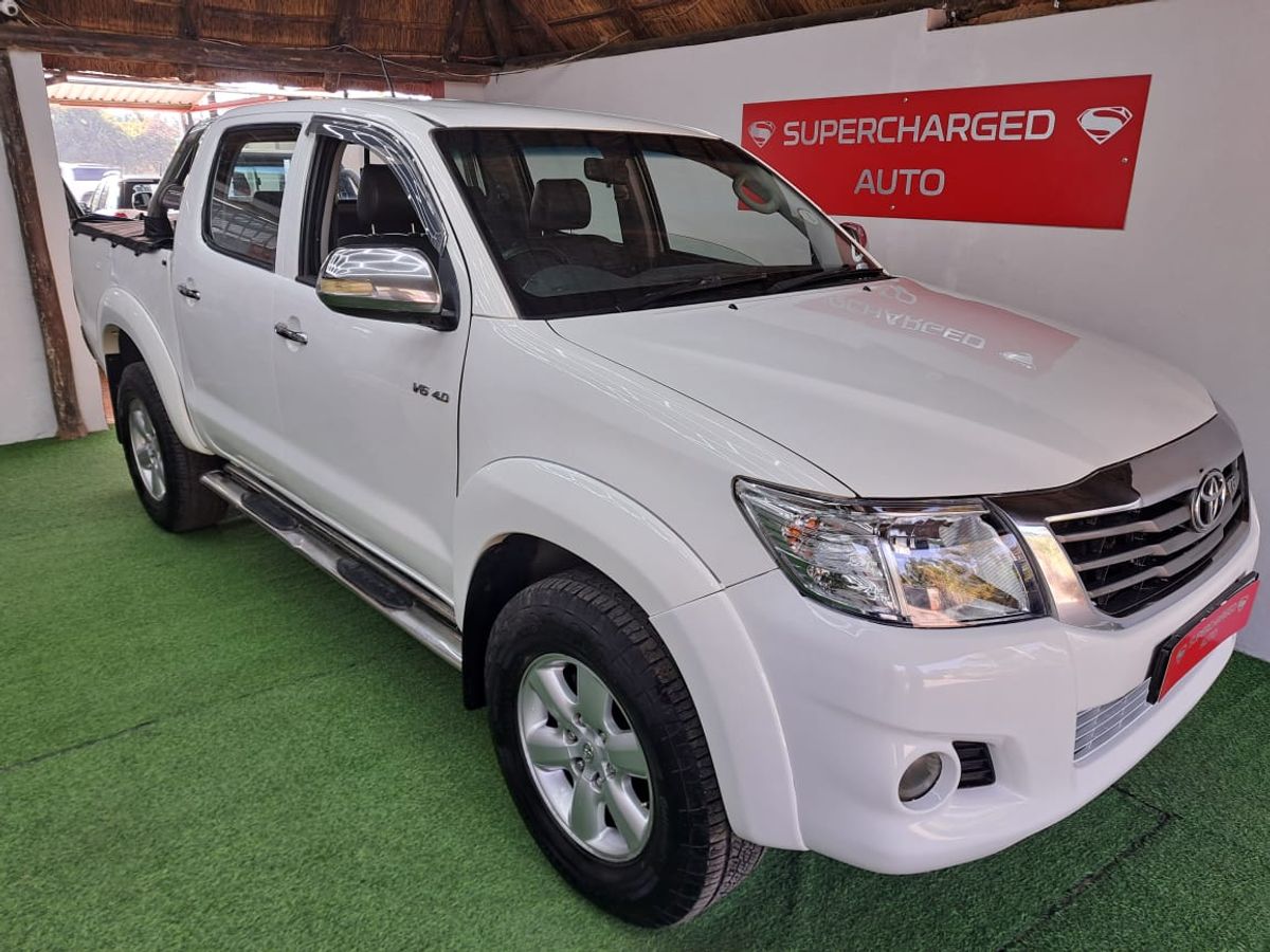2011 Toyota Hilux 4.0 V6 Heritage Raised Body Auto Double-Cab