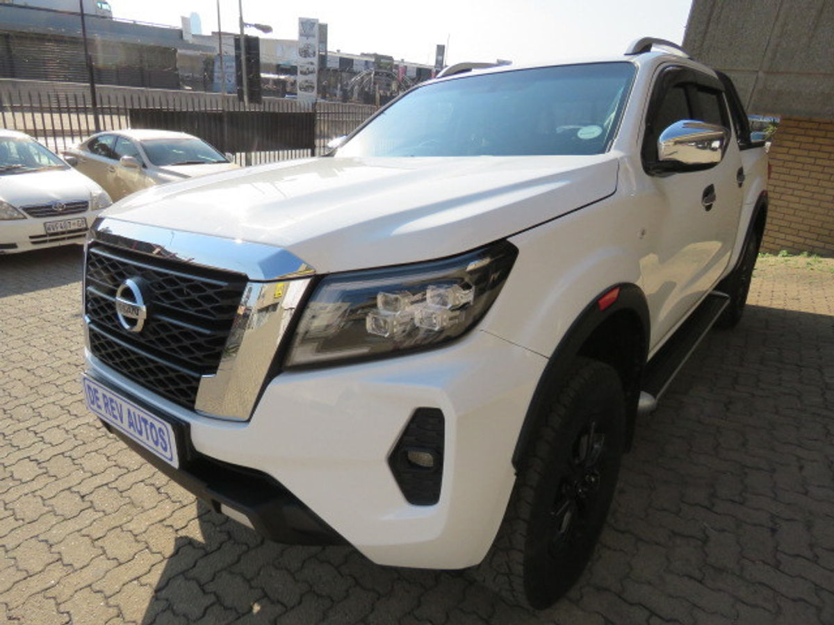 2020 Nissan Navara 2.3D SE Auto Double-Cab