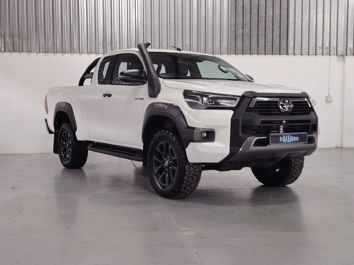 2024 Toyota Hilux 2.8 GD-6 Raised Body Legend 4x4 Auto Extended Cab
