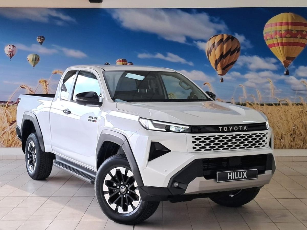 2026 Toyota Hilux 2.8 GD-6 RB Raider X 4x4 Auto Extended Cab