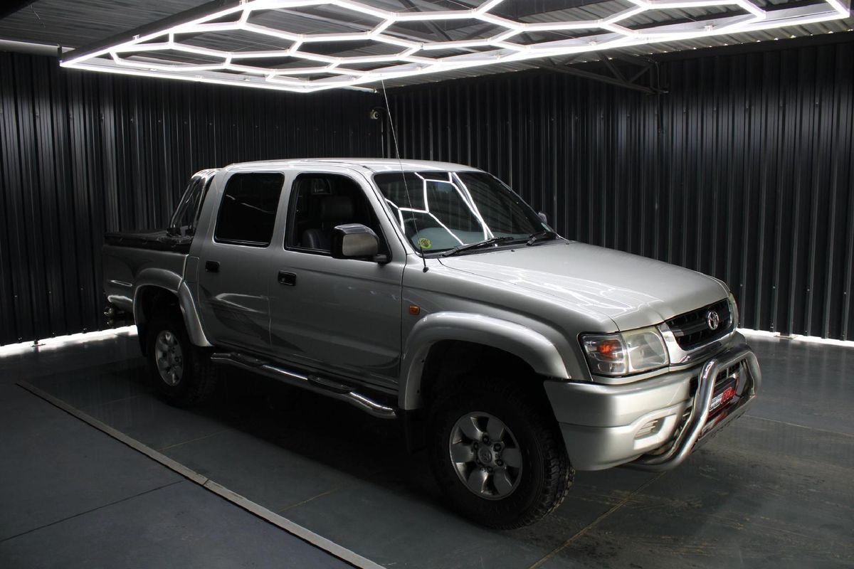 2004 Toyota Hilux 2700i Raider Raised Body Double-Cab