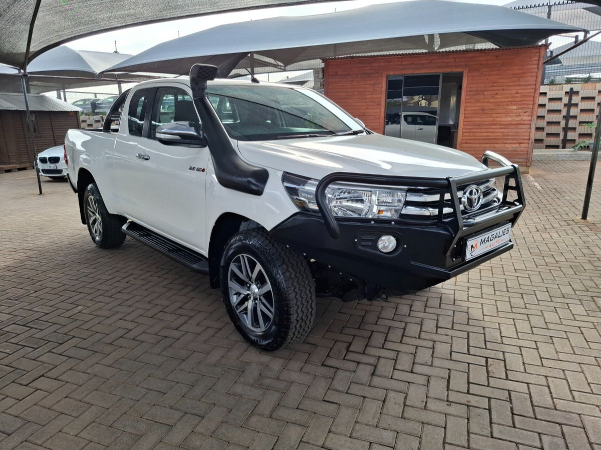 2017 Toyota Hilux 2.8 GD-6 Raider 4x4 Extended Cab