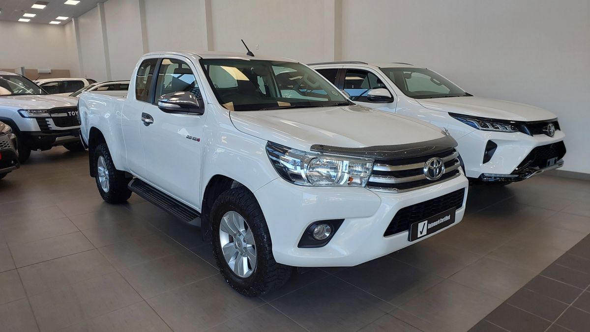 2017 Toyota Hilux 2.8 GD-6 Raised Body Raider Extended Cab