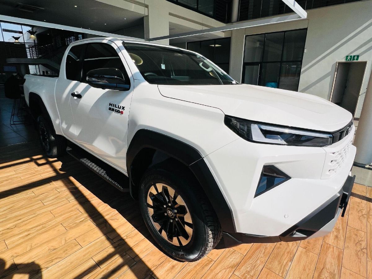 2026 Toyota Hilux 2.8 GD-6 RB Raider X Auto Extended Cab