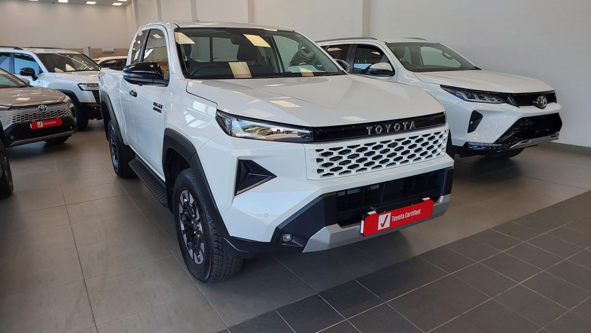 2026 Toyota Hilux 2.8 GD-6 RB Raider X 4x4 Auto Extended Cab