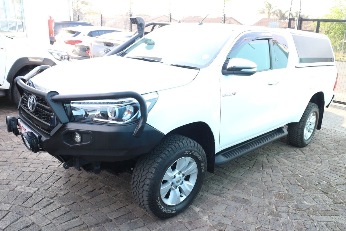 2016 Toyota Hilux 2.8 GD-6 Raider 4x4 Extended Cab