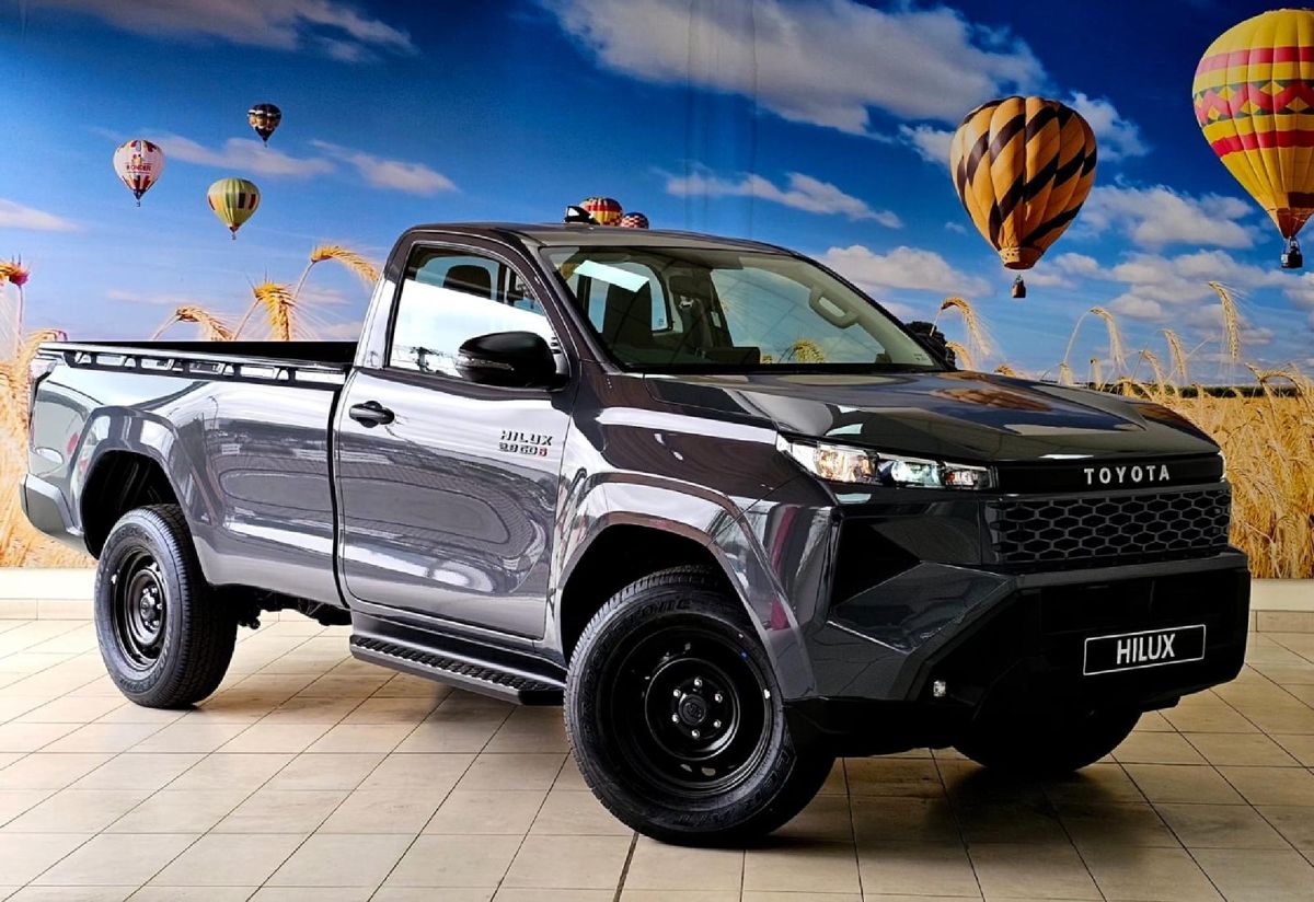 2026 Toyota Hilux 2.8 GD-6 RB SRX Auto Single-Cab
