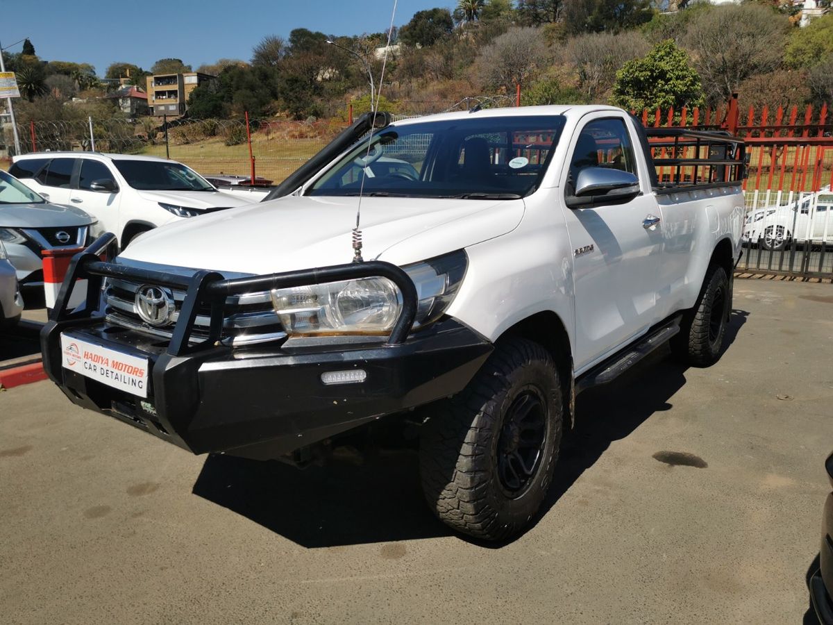 2016 Toyota Hilux 2.8 GD-6 Raider 4x4 Single-Cab