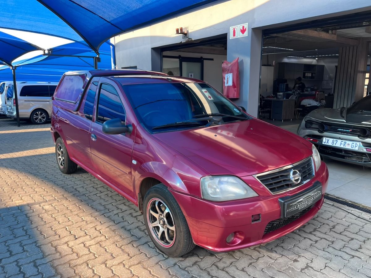2009 Nissan NP200 1.6