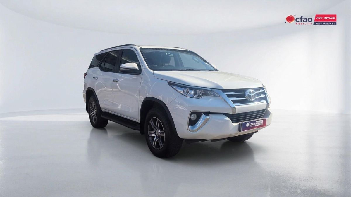 2017 Toyota Fortuner 2.4 GD-6 Raised Body