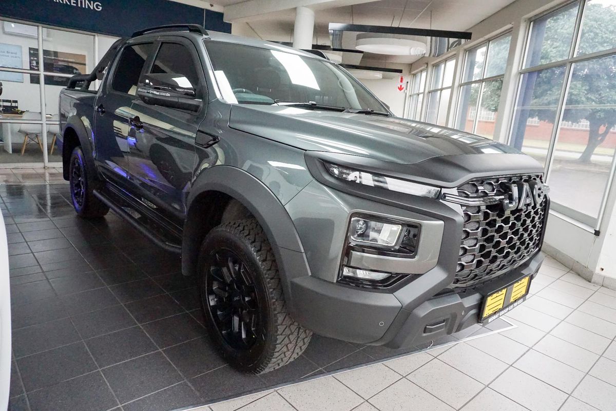 2026 JAC T9 2.0 CTI Black Edition 4x4 Auto Double-Cab