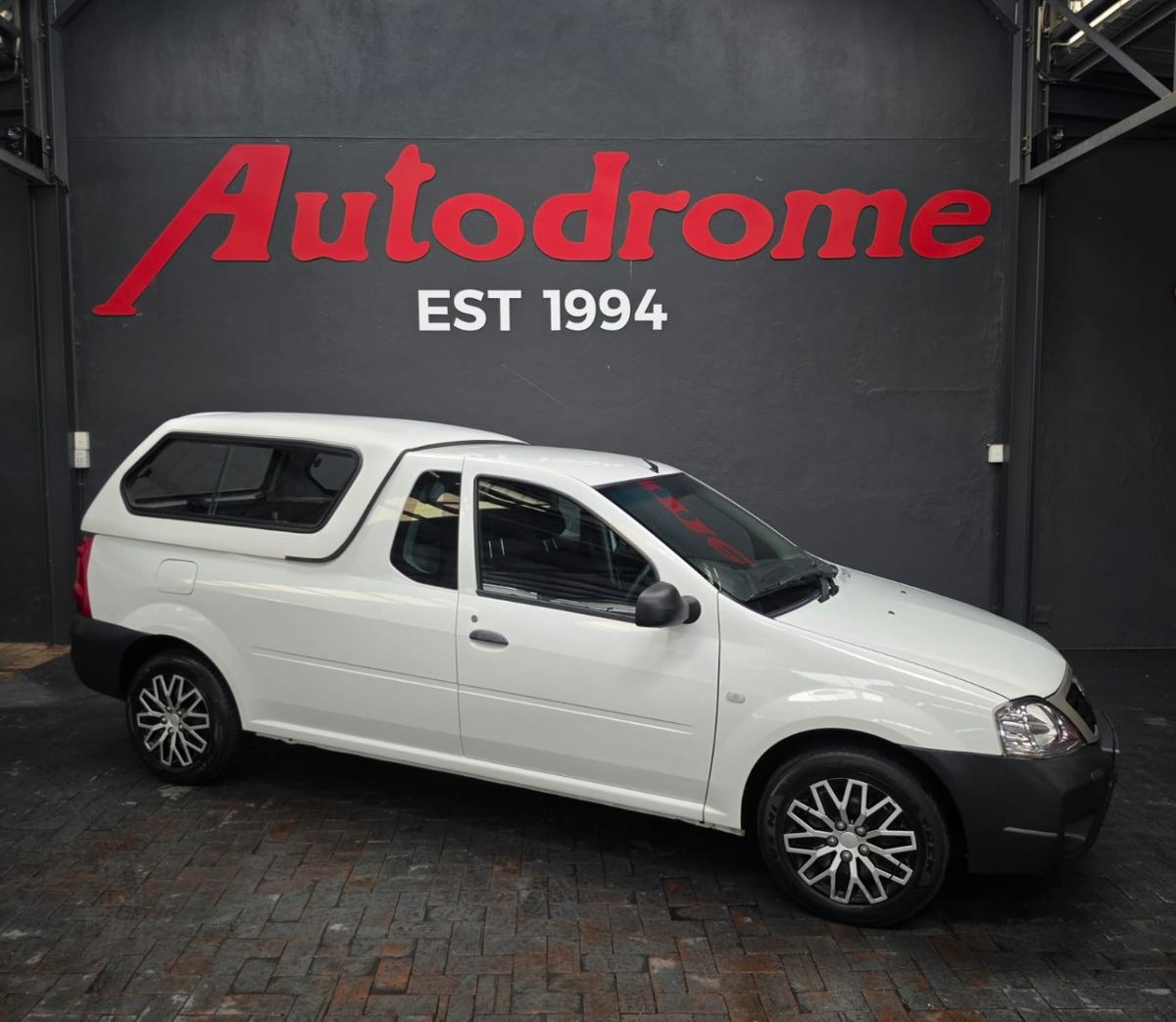 2019 Nissan NP200 1.6 A/C Safety Pack