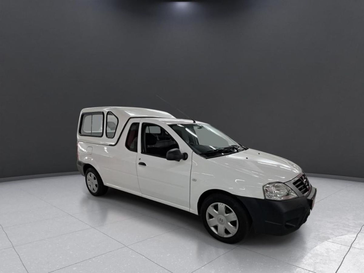 2023 Nissan NP200 1.6 A/C Safety Pack