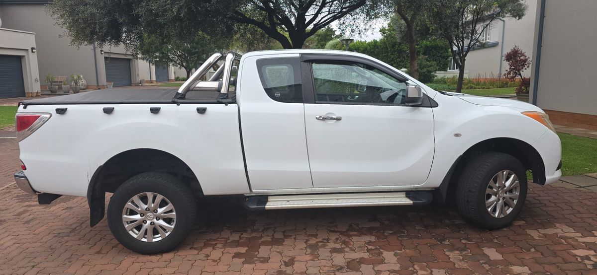 2014 Mazda BT-50 3.2 TDi SLE Auto F|Cab
