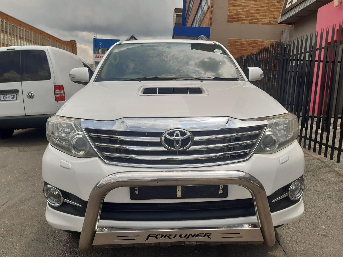2013 Toyota Fortuner 3.0 D-4D Raised Body