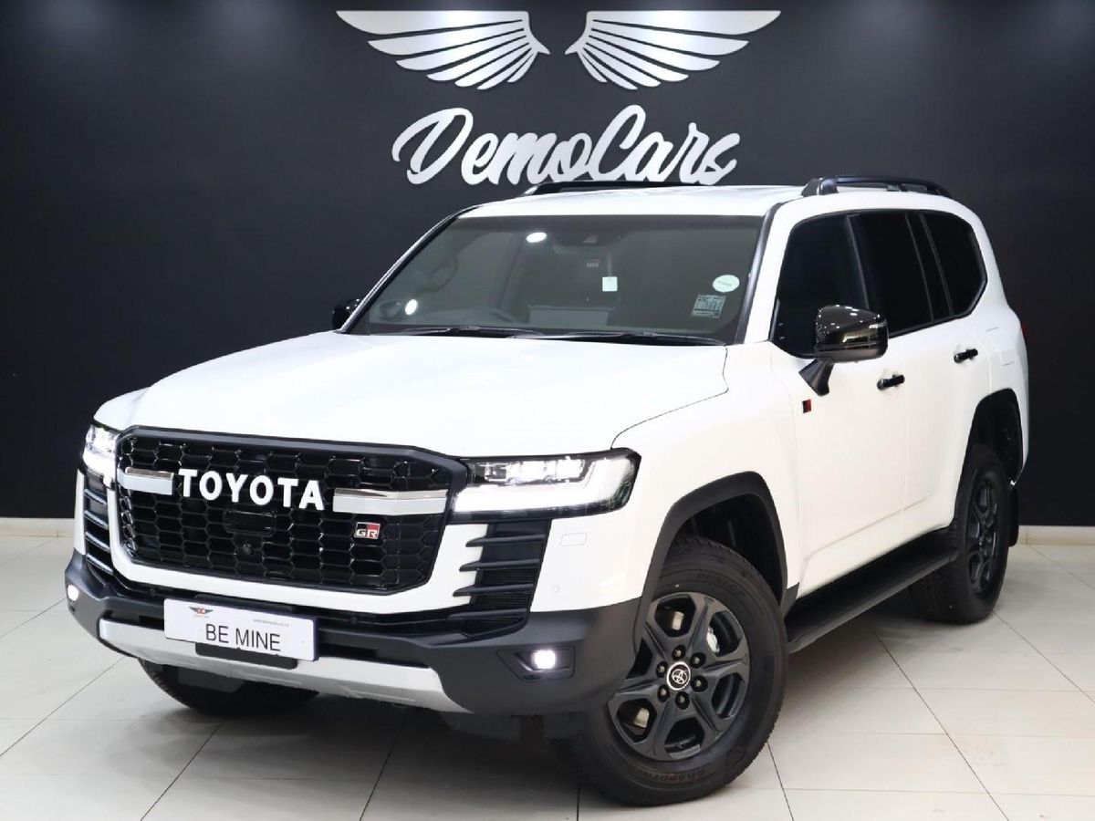 2025 Toyota Land Cruiser 300 V6 3.3 D GR-S