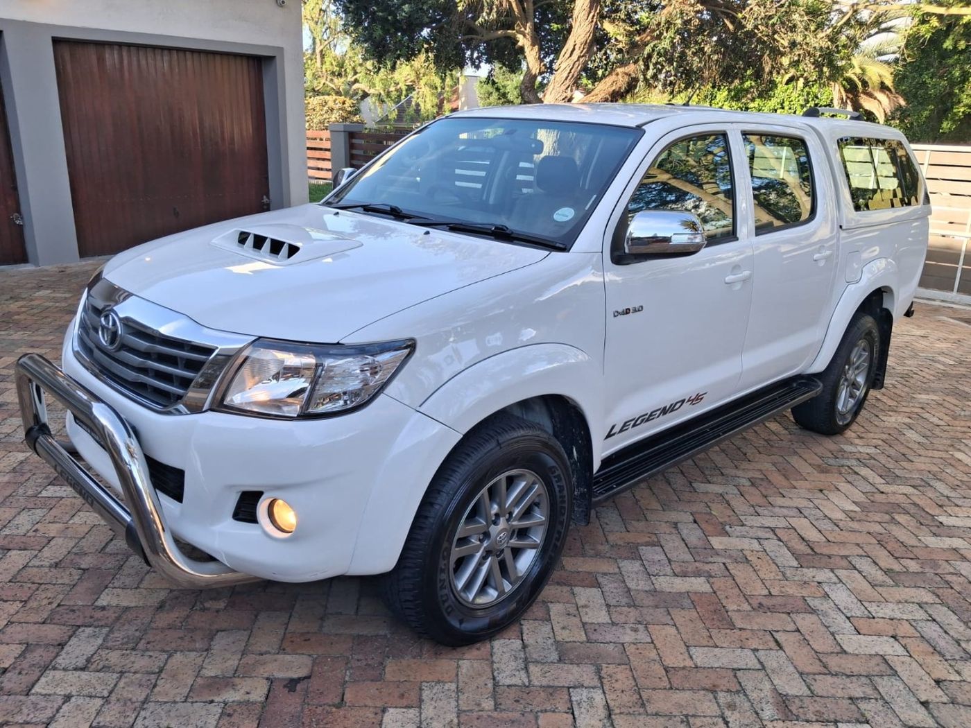 2015 Toyota Hilux 3.0 D-4D Legend 45 4x4 Double-Cab