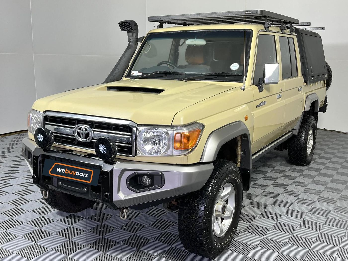 2017 Toyota Land Cruiser 79 4.5 D Double-Cab