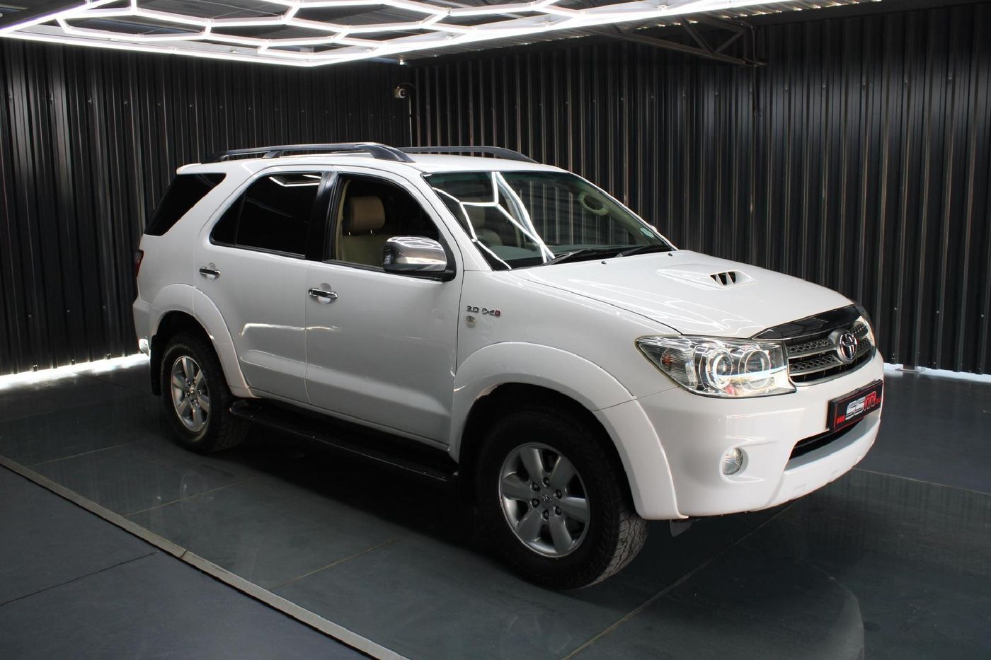 2010 Toyota Fortuner 3.0 D-4D Raised Body Auto
