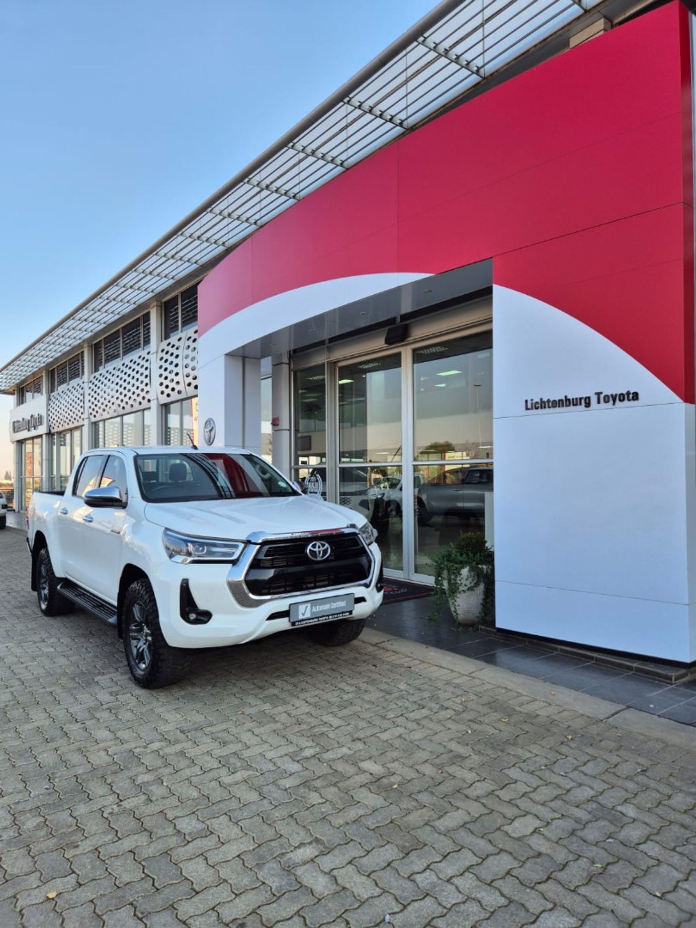 2023 Toyota Hilux 2.8 GD-6 Raised Body Raider Auto Double-Cab