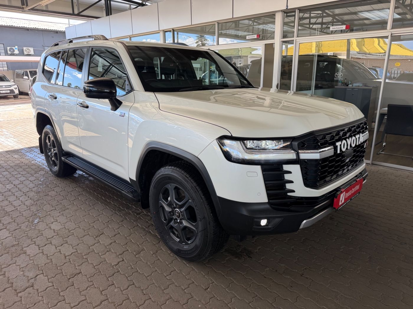 2024 Toyota Land Cruiser 300 V6 3.3 D GR-S