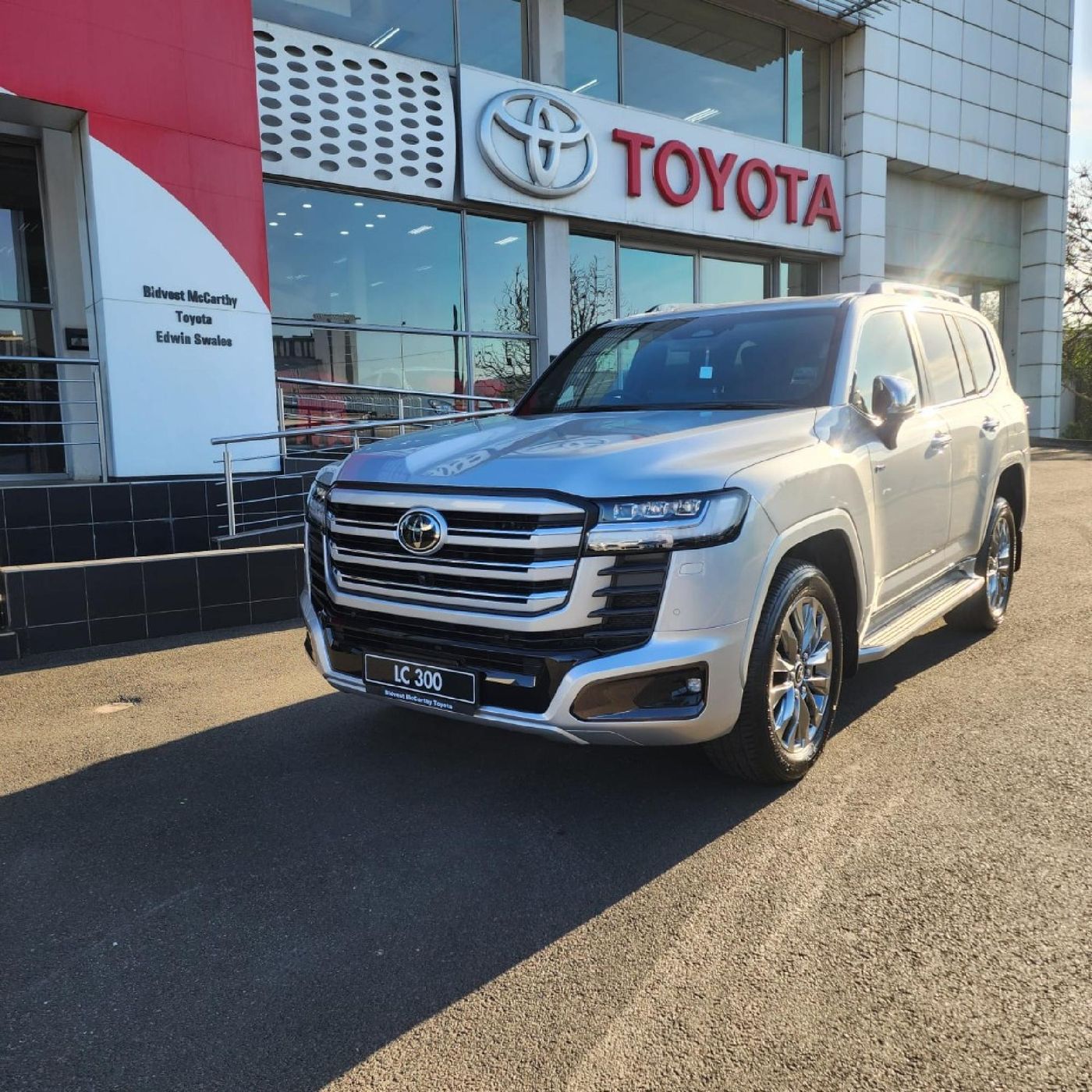 2026 Toyota Land Cruiser 300 V6 3.5T 1M Hev GR-S