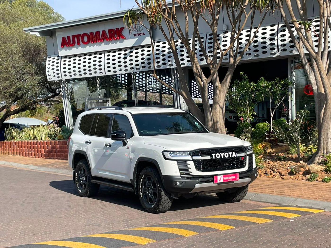 2026 Toyota Land Cruiser 300 V6 3.3D GR-S