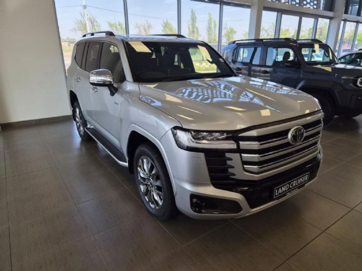 2026 Toyota Land Cruiser 300 V6 3.5T 1M Hev GR-S