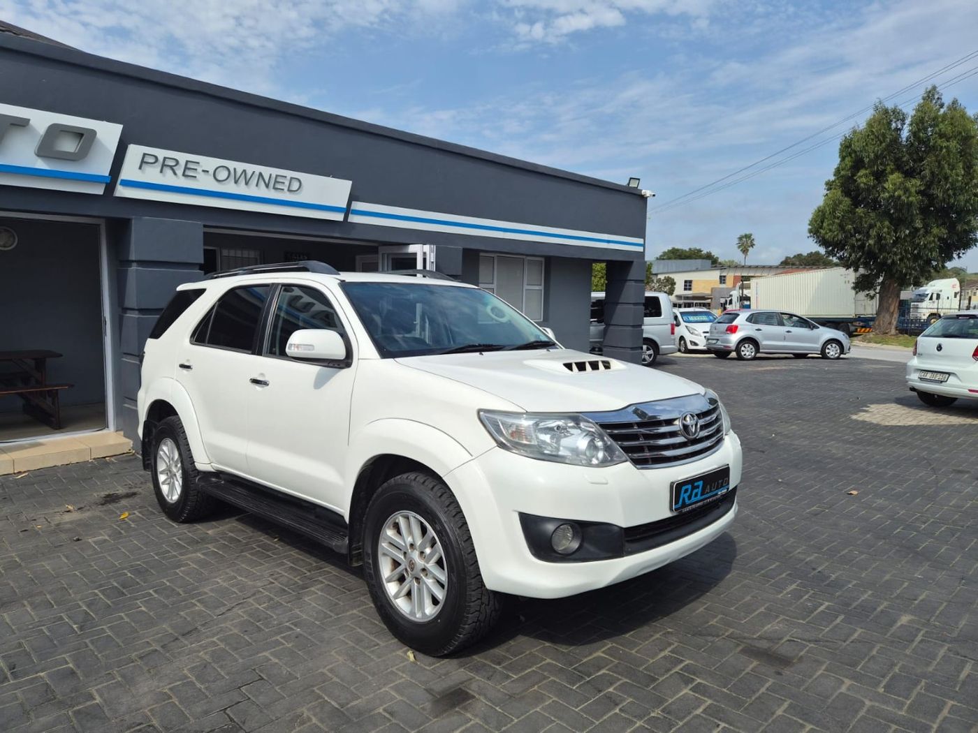 2014 Toyota Fortuner 3.0 D-4D Raised Body