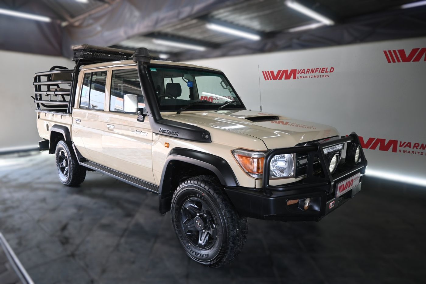 2017 Toyota Land Cruiser 79 4.5 D Double-Cab