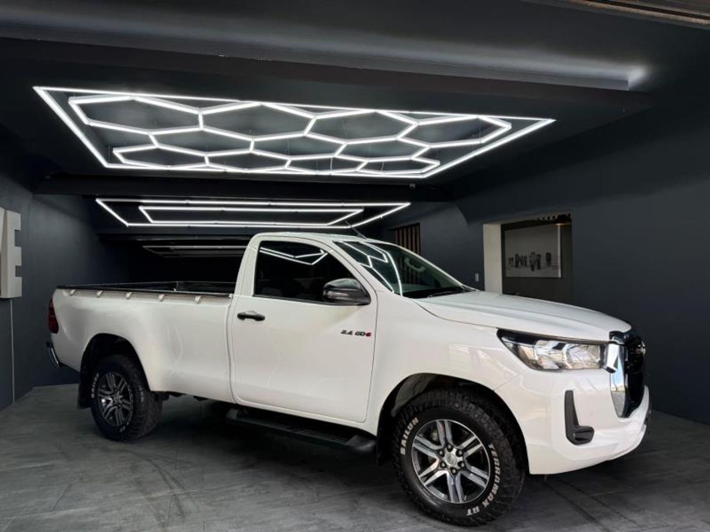 2024 Toyota Hilux 2.4 GD-6 Raised Body Raider Single-Cab