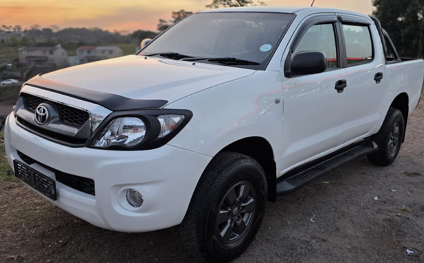 2012 Toyota Hilux 2.5 D-4D Raider Raised Body Double-Cab