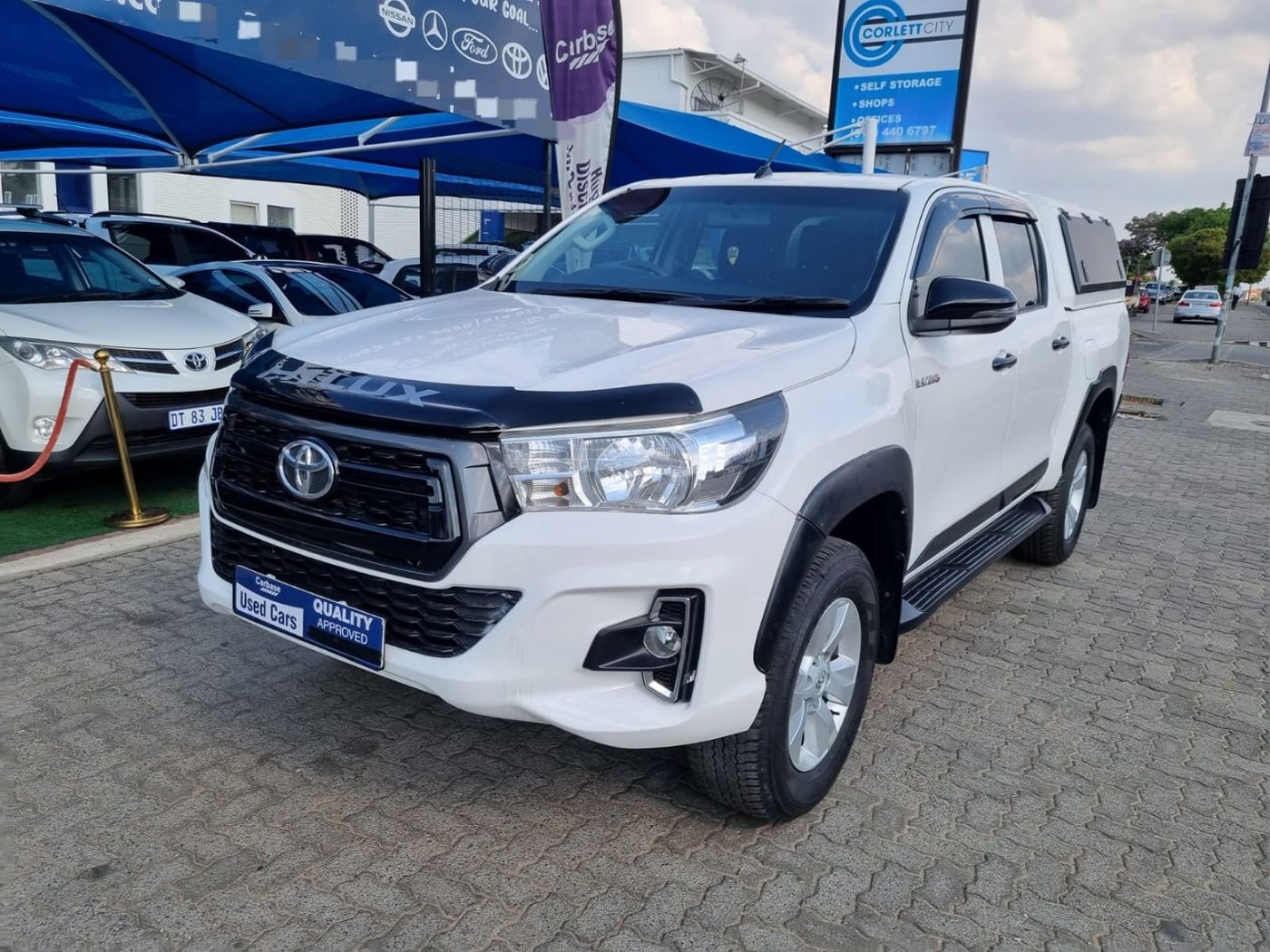 2017 Toyota Hilux 2.4 GD-6 Raised Body SRX Double-Cab