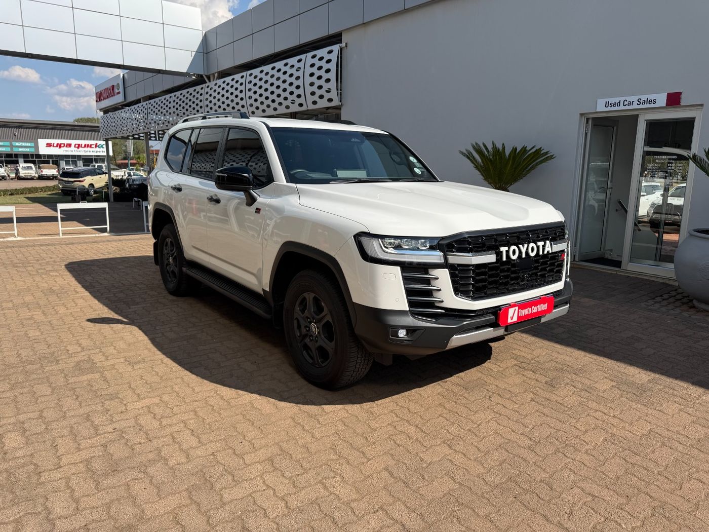 2026 Toyota Land Cruiser 300 V6 3.3D GR-S