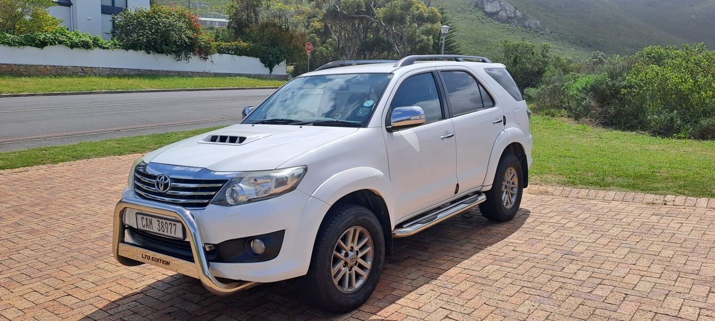 2014 Toyota Fortuner 3.0 D-4D Raised Body