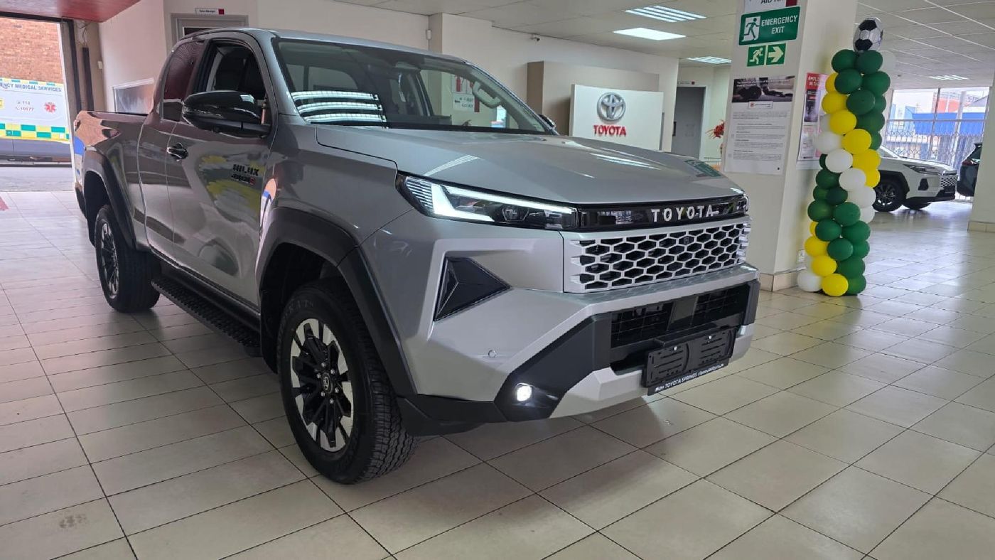 2026 Toyota Hilux 2.8 GD-6 RB Raider X 4x4 Auto Extended Cab