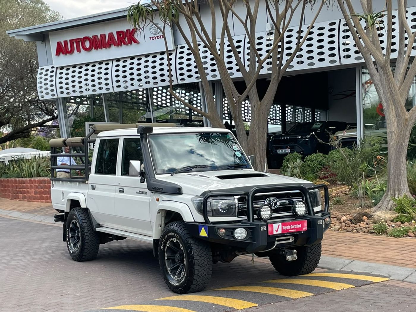 2023 Toyota Land Cruiser 79 4.5 D Double-Cab