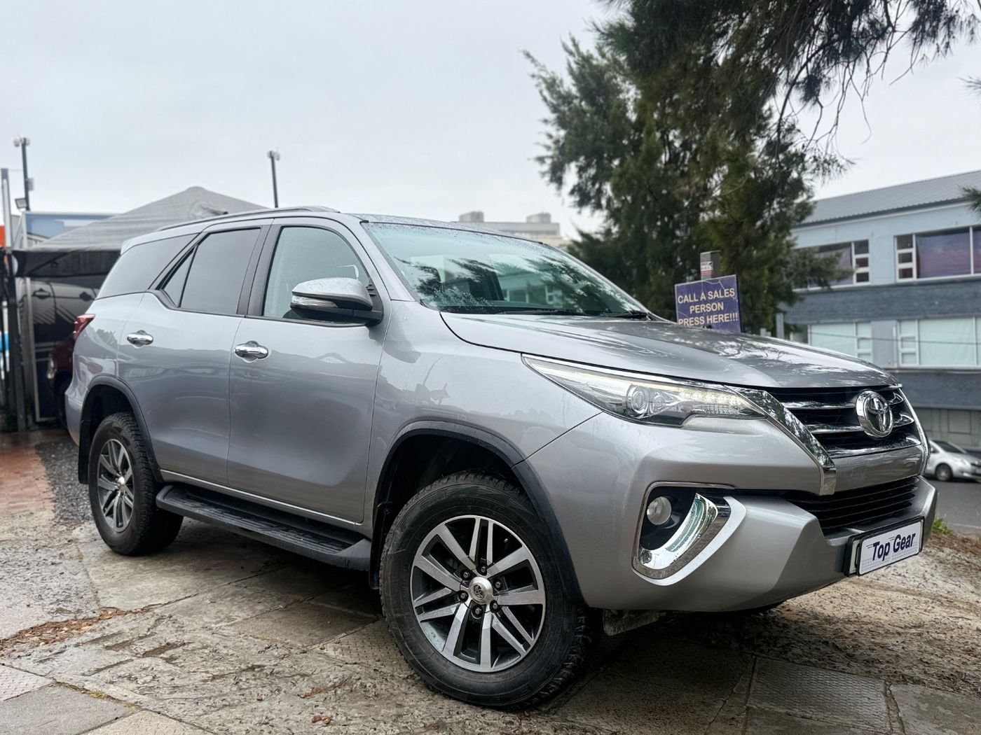 2017 Toyota Fortuner 4.0 V6 4x4 Auto