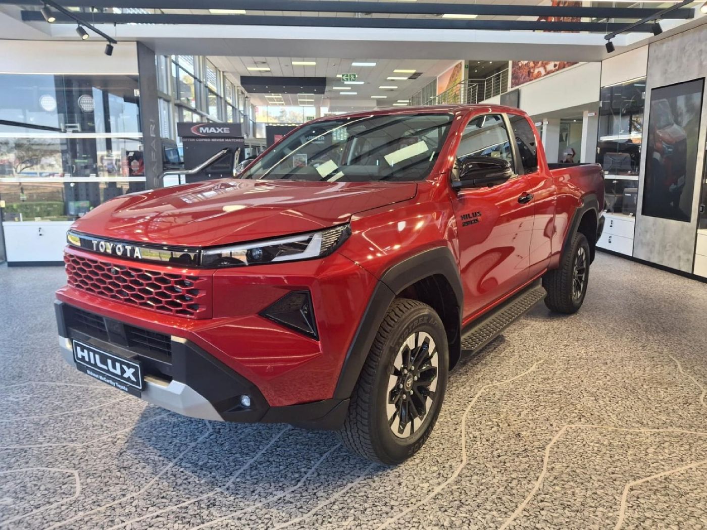 2026 Toyota Hilux 2.8 GD-6 RB Raider X 4x4 Auto Extended Cab